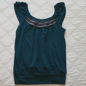 Teal top